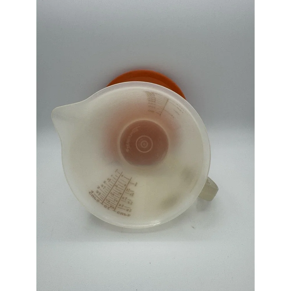 Vintage Tupperware Measuring Cup/Pitcher 1288-2‎ With Orange Lid Made In USA